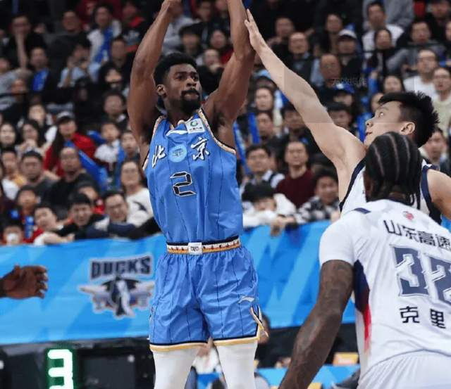 贝利首秀成惊喜！凭防守正负值第一，可盘活范子铭，只差进攻回暖|北京|许利民|比赛|数据|篮球_新浪体育_新浪新闻