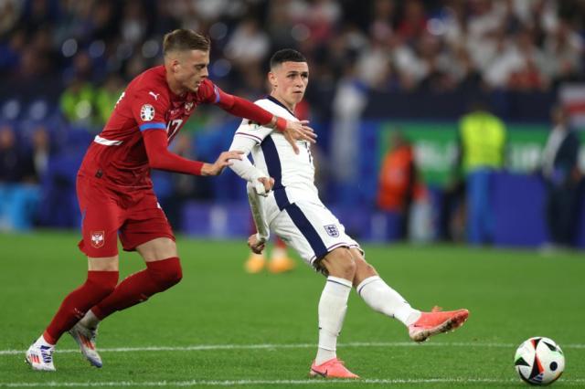 开云体育-名宿：英格兰左路无攻势，福登上半场就该被换下