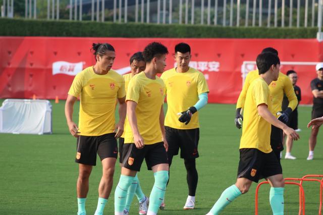 开云官网-张玉宁林良铭冲刺11.16曼谷战 伤情各异前景待定