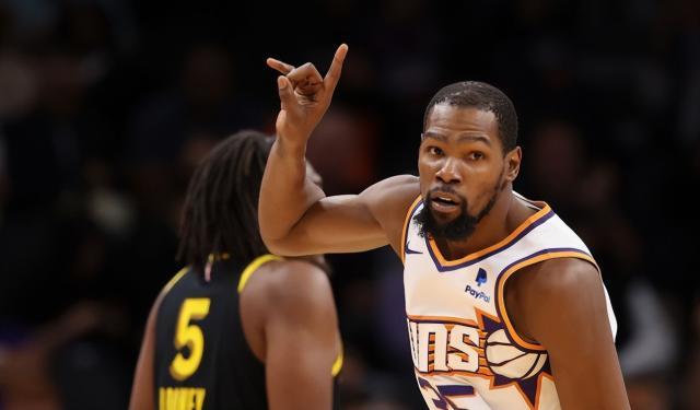 开云体育-双榜第一！杜兰特变身中投王 35岁他进攻越发犀利