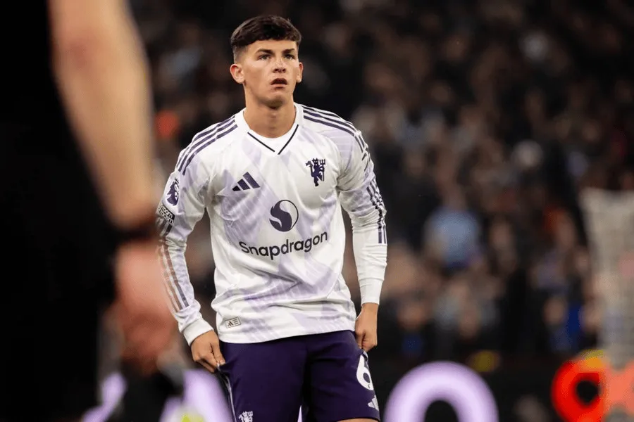 开云官网-记者：莱西今早再次与曼联一线队训练，卡里克有意提拔他