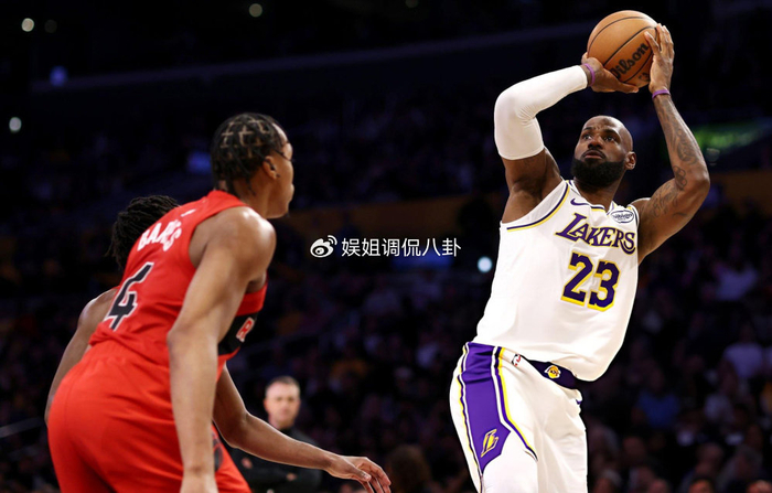 开云体育-詹姆斯51000分里程碑！24分7助2帽拒绝三连败 获球迷MVP呼声|猛龙|多伦多猛龙队|洛杉矶湖人队|篮板|NBA常规赛_新浪体育_新浪新闻