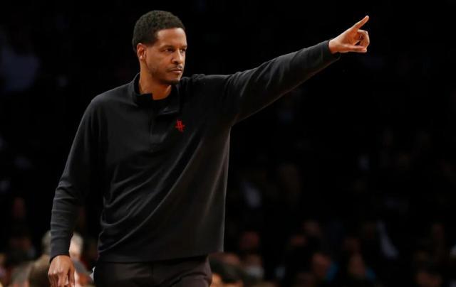 拒绝再垫底！火箭下赛季崛起防守为先 霍林斯护航