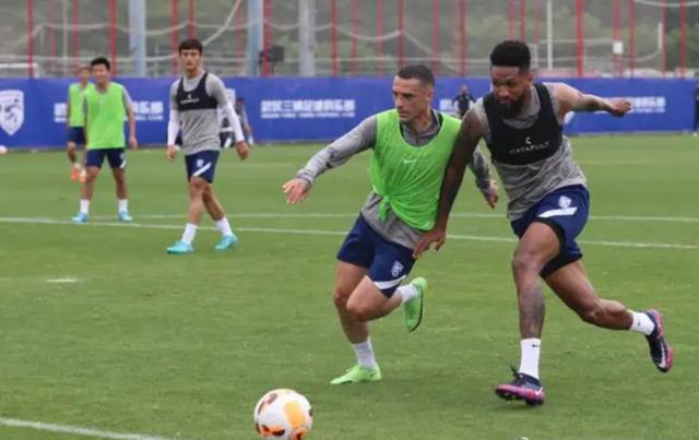 开云官网-2022赛季中超大前瞻④：铁律似难变 外援仍将定走势