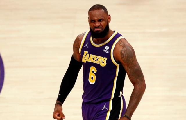 开云体育下载-詹姆斯湖人开始拉扯？东部某GM：他想让佩林卡出局