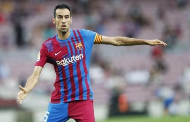 巴萨确认布斯克茨与阿尔瓦降薪 阿圭罗完成注册