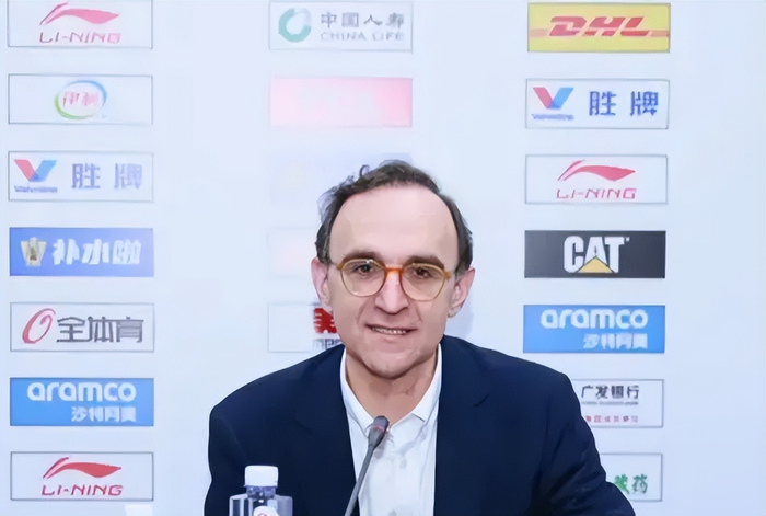 开云-胜广东发布会！乌戈点赞莫兰德与付豪，而付豪致谢主帅帮自己蜕变|篮板球|辽宁男篮|广东男篮|王岚嵚|鄢手骐_新浪体育_新浪新闻